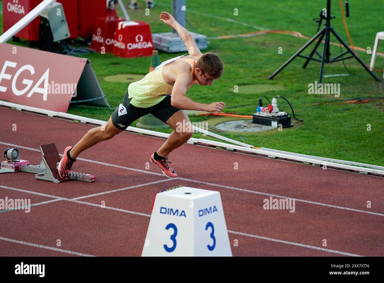 Losanna, Svizzera. 22 agosto 2024. Losanna, Svizzera, 22 agosto 2024: Lionel Spitz (sui) inizia durante i 400m Men durante il Wanda Diamond League Meeting Athletissima Losanna 2024 allo Stade Olympique de la Pontaise di Losanna, Svizzera. (Daniela Porcelli/SPP) credito: SPP Sport Press Photo. /Alamy Live News Foto Stock