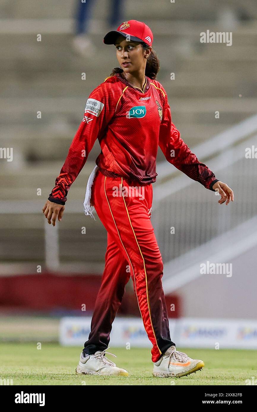 SAN FERNANDO, TRINIDAD E TOBAGO - 22 AGOSTO: Jemimah Rodrigues delle Trinbago Knight Riders donne durante la partita Women Caribbean Premier League tra Trinbago Knight Riders e Barbados Royals alla Brian Lara Cricket Academy il 22 agosto 2024 a San Fernando, Trinidad e Tobago. (Foto di Daniel Prentice/Alamy) Foto Stock