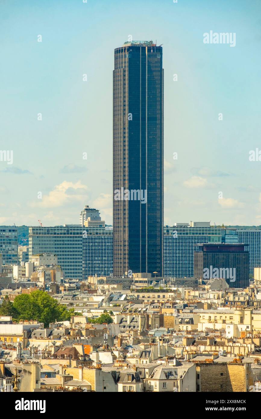 Francia, Parigi, vista dei tetti di Parigi, Tour Montparnasse, dal Tour Saint Jacques Foto Stock