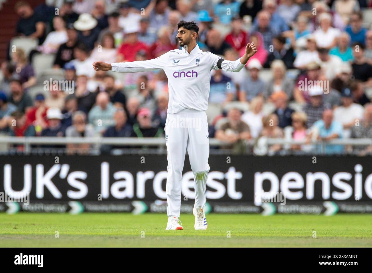 Durante il primo Rothesay test match tra Inghilterra e Sri Lanka all'Emirates Old Trafford di Manchester, venerdì 23 agosto 2024. (Foto: Mike Morese | mi News) crediti: MI News & Sport /Alamy Live News Foto Stock