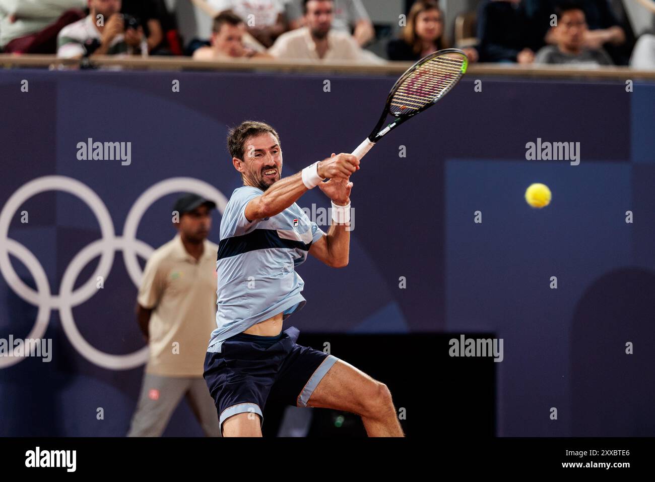 Fra, Paris, Olympischen Games Paris 2024, Roland Garros - Corte Philippe-Chatrier, Gonzalez / Molteni vs. Alcaraz / Nadal, 27 luglio 2024, tennis - uomini, doppio, primo round Andres Molteni (argentina) crediti: HMB Media/Steffie Wunderl/Alamy Archival Foto Stock