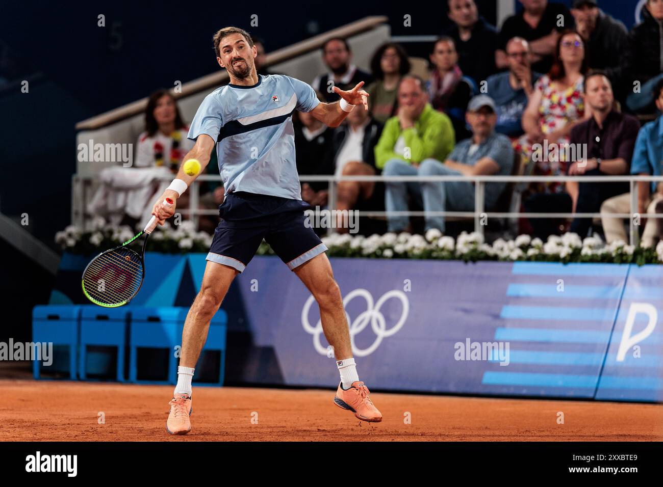 Fra, Paris, Olympischen Games Paris 2024, Roland Garros - Corte Philippe-Chatrier, Gonzalez / Molteni vs. Alcaraz / Nadal, 27 luglio 2024, tennis - uomini, doppio, primo round Andres Molteni (argentina) crediti: HMB Media/Steffie Wunderl/Alamy Archival Foto Stock