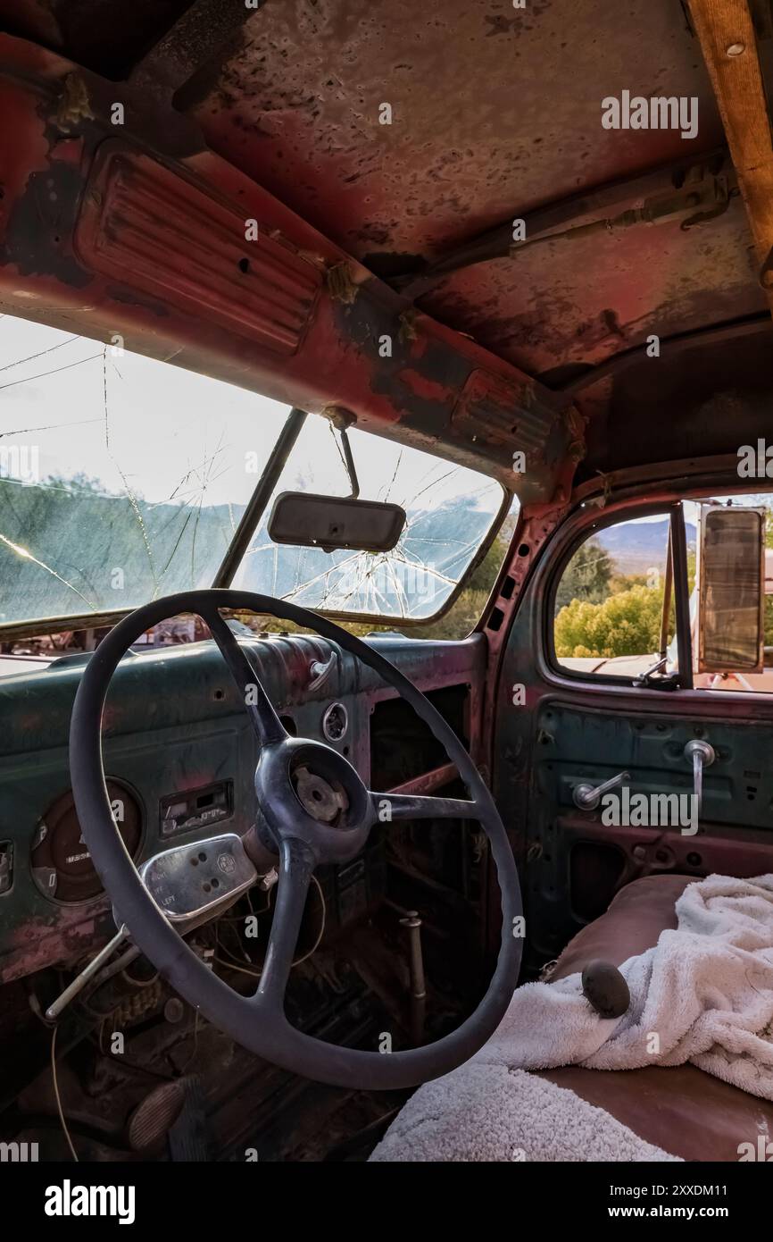 Dettagli di circa 1941 Dodge flatbed Truck at Hackberry General Store lungo la storica Route 66, Hackberry, Arizona, USA [Nessuna pubblicazione sulla proprietà; editoriale Foto Stock