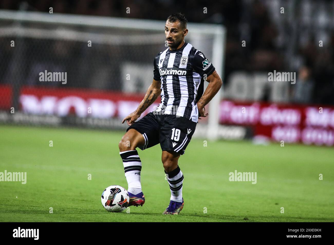 Salonicco, Grecia. 22 agosto 2024. Jonny otto di PAOK in azione durante un incontro dei playoff dell'Europa League tra PAOK FC e Shamrock Rovers. PAOK ha vinto la partita 4-0. (Credit Image: © Giannis Papanikos/ZUMA Press Wire) SOLO PER USO EDITORIALE! Non per USO commerciale! Foto Stock