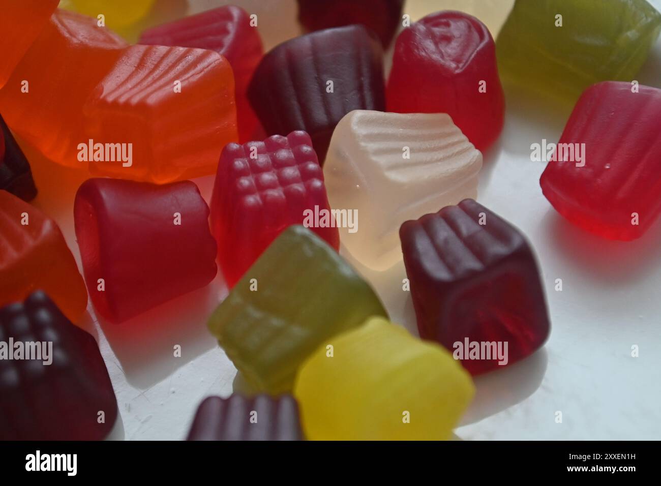 Dolcetti a colori misti 16 Foto Stock