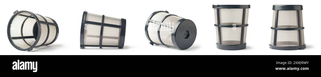 Aspirapolvere per uso domestico HEPA coperchio a rete filtro antipolvere sfondo bianco isolato, concetto di manutenzione per apparecchiature domestiche, cattura filtrazione a cartuccia Foto Stock