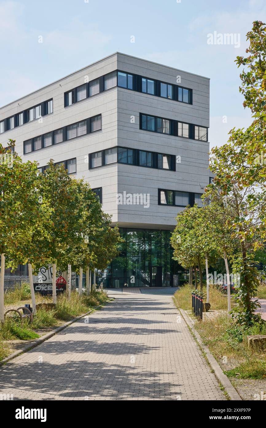 modernes Büro- oder Verwaltungsgebäude Foto Stock