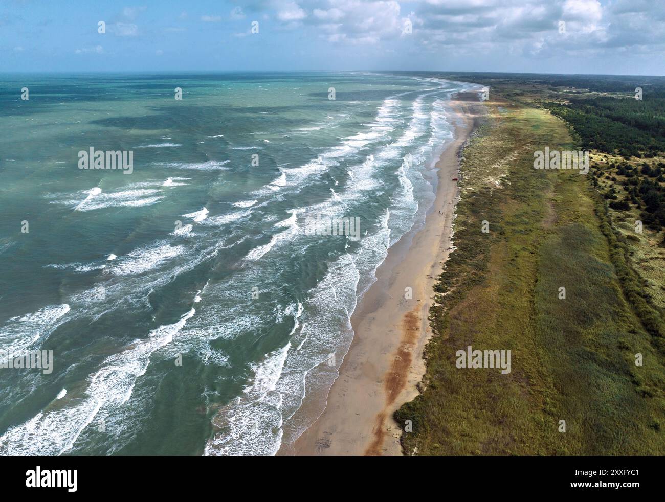 Vista aerea del Mare del Nord a Uggerby Strand, Jutland, Danimarca settentrionale Foto Stock