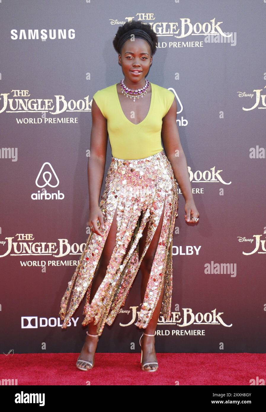Lupita Nyong'o alla prima mondiale di "The Jungle Book" tenutasi all'El Capitan Theatre di Hollywood, USA il 4 aprile 2016 Foto Stock