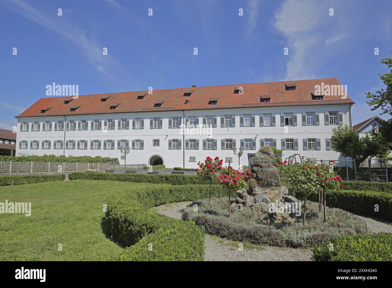 Municipio e memoriale di Heinrich Hansjakob, lapide, Hagnau, Obersee, Lago di Costanza, regione del Lago di Costanza, Baden-Wuerttemberg, Germania, EUR Foto Stock