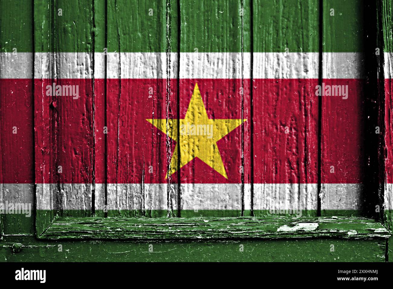 Bandiera del Suriname dipinta su telaio in legno Foto Stock