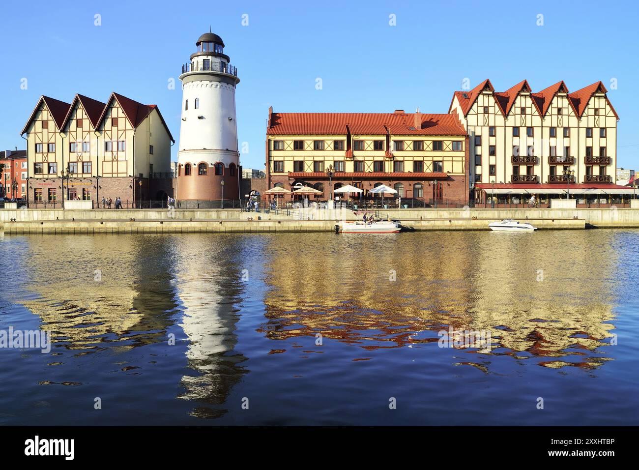 Villaggio di pescatori, centro etnografico, commerciale e artigianale, simbolo della città di Kaliningrad (fino al 1946 Koenigsberg). Russia Foto Stock