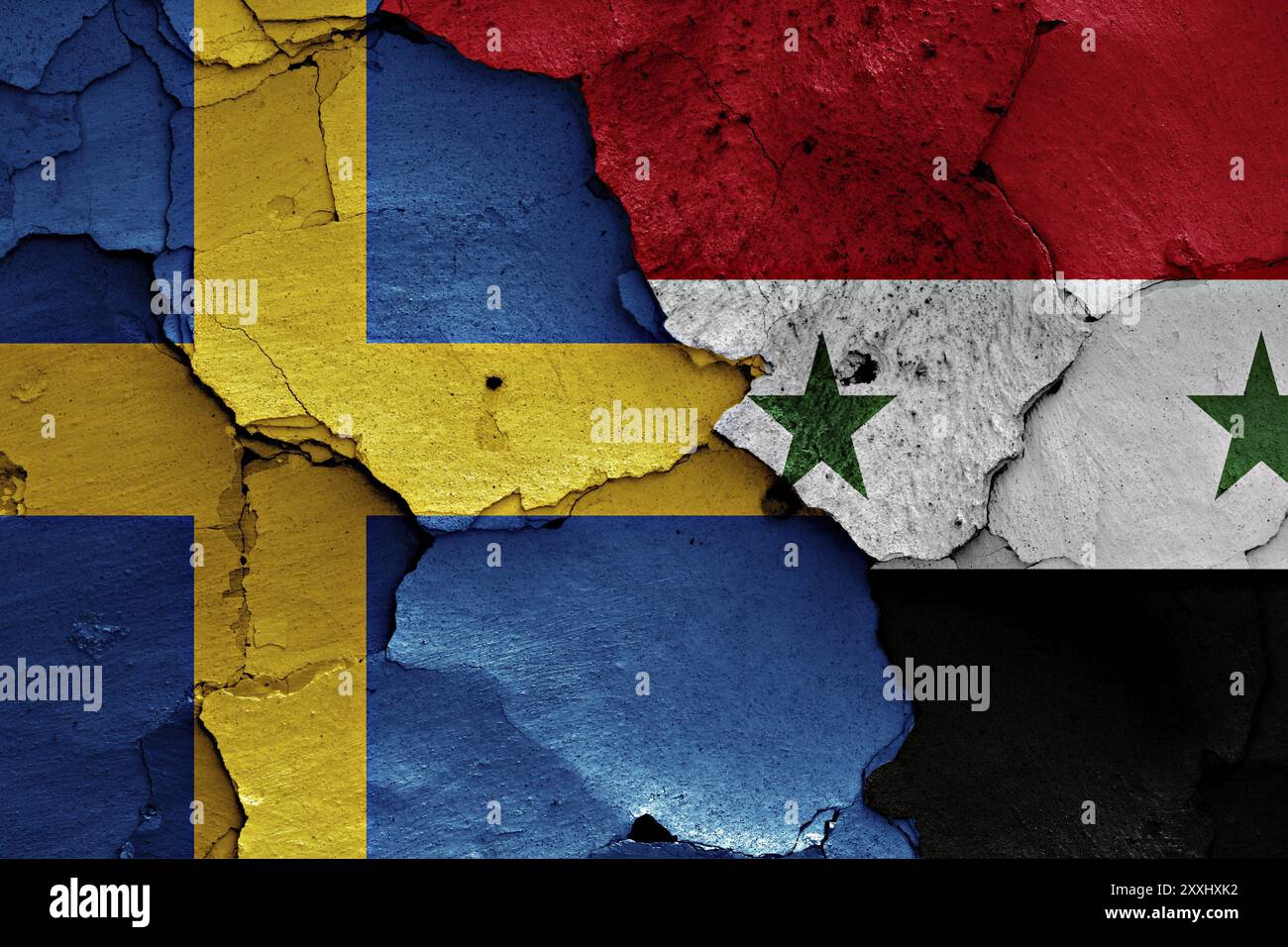 Bandiere di Svezia e Siria dipinte su un muro incrinato Foto Stock