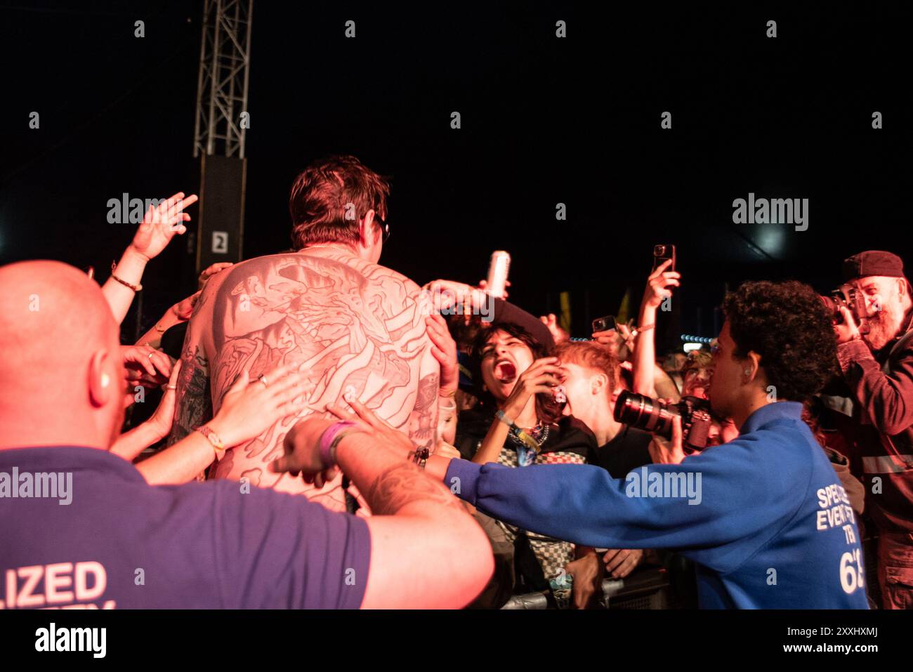 Reading, Berkshire, Regno Unito. 24 agosto 2024. I Viagra Boys intrattenono i fan sul palco del Festival Republic come secondo giorno del Reading Festival. Cristina Massei/Alamy Live News Foto Stock