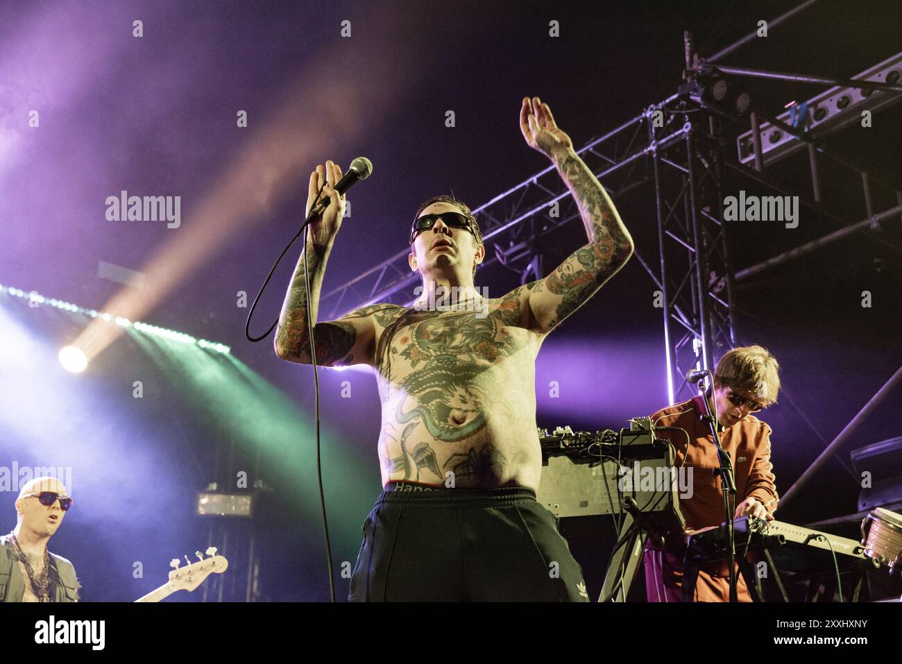 Reading, Berkshire, Regno Unito. 24 agosto 2024. I Viagra Boys intrattenono i fan sul palco del Festival Republic come secondo giorno del Reading Festival. Cristina Massei/Alamy Live News Foto Stock