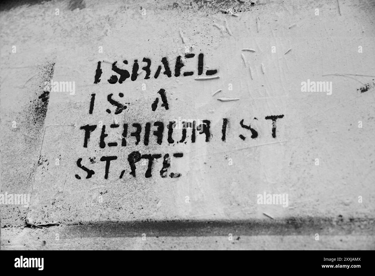 Amsterdam, Paesi Bassi. 27 luglio 2024. Un segno di protesta contro le azioni israeliane a Gaza. Foto di alta qualità Foto Stock