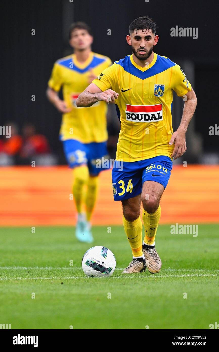 Dogucan Haspolat di Westerlo raffigurato in azione durante una partita di calcio tra KVC Westerlo e Oud-Heverlee Leuven, sabato 24 agosto 2024 a Westerlo, nella quinta giornata della stagione 2024-2025 della prima divisione del campionato belga 'Jupiler Pro League'. BELGA FOTO JOHAN EYCKENS Foto Stock