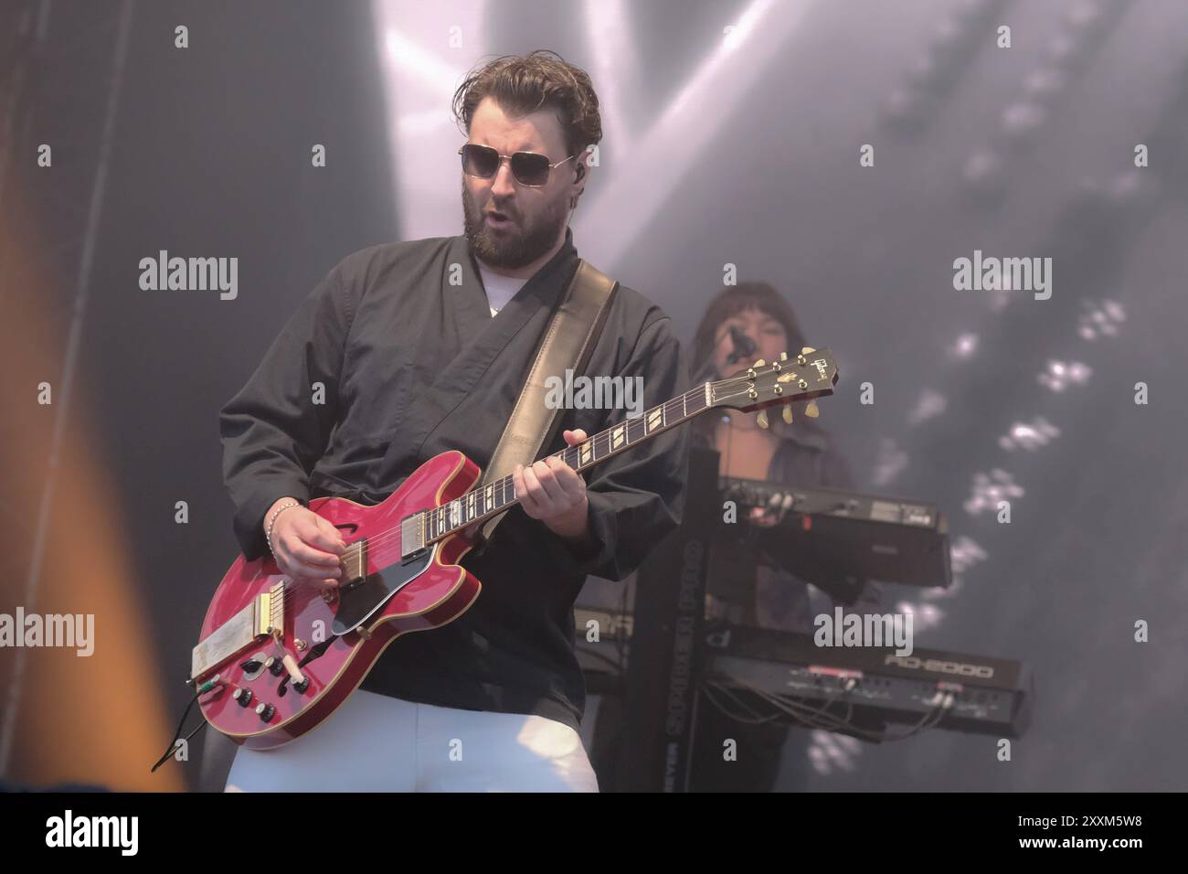 Southsea, Regno Unito. 24 agosto 2024. Liam Ryan James Fray, cantante e chitarrista della band britannica Courteeners che si esibisce dal vivo sul palco del Victorious Festival. (Foto di Dawn Fletcher-Park/SOPA Images/Sipa USA) credito: SIPA USA/Alamy Live News Foto Stock