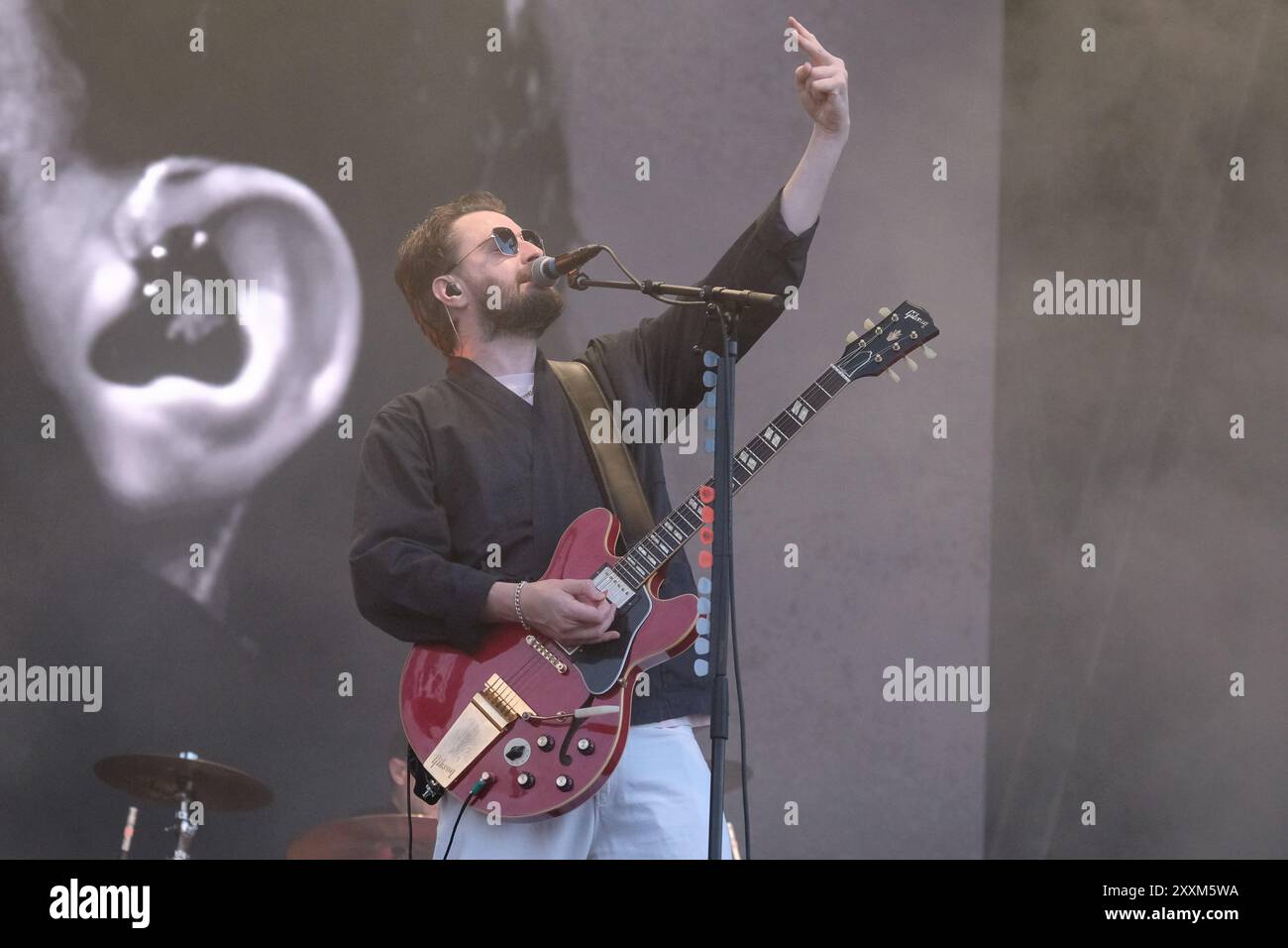 Southsea, Regno Unito. 24 agosto 2024. Liam Ryan James Fray, cantante e chitarrista della band britannica Courteeners che si esibisce dal vivo sul palco del Victorious Festival. (Foto di Dawn Fletcher-Park/SOPA Images/Sipa USA) credito: SIPA USA/Alamy Live News Foto Stock