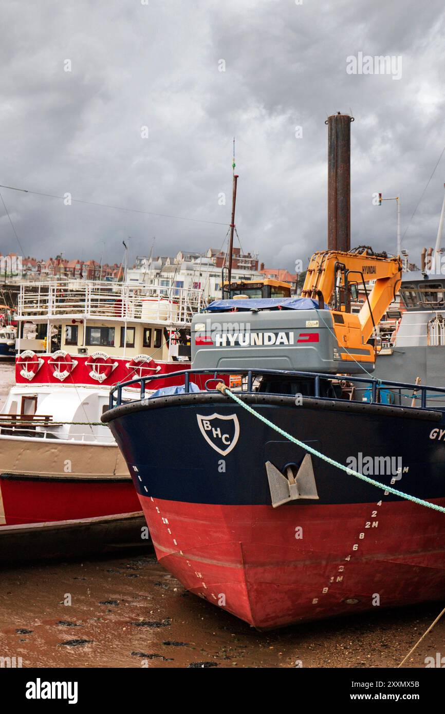 Barche ormeggiate al porto di Bridlington. Foto Stock