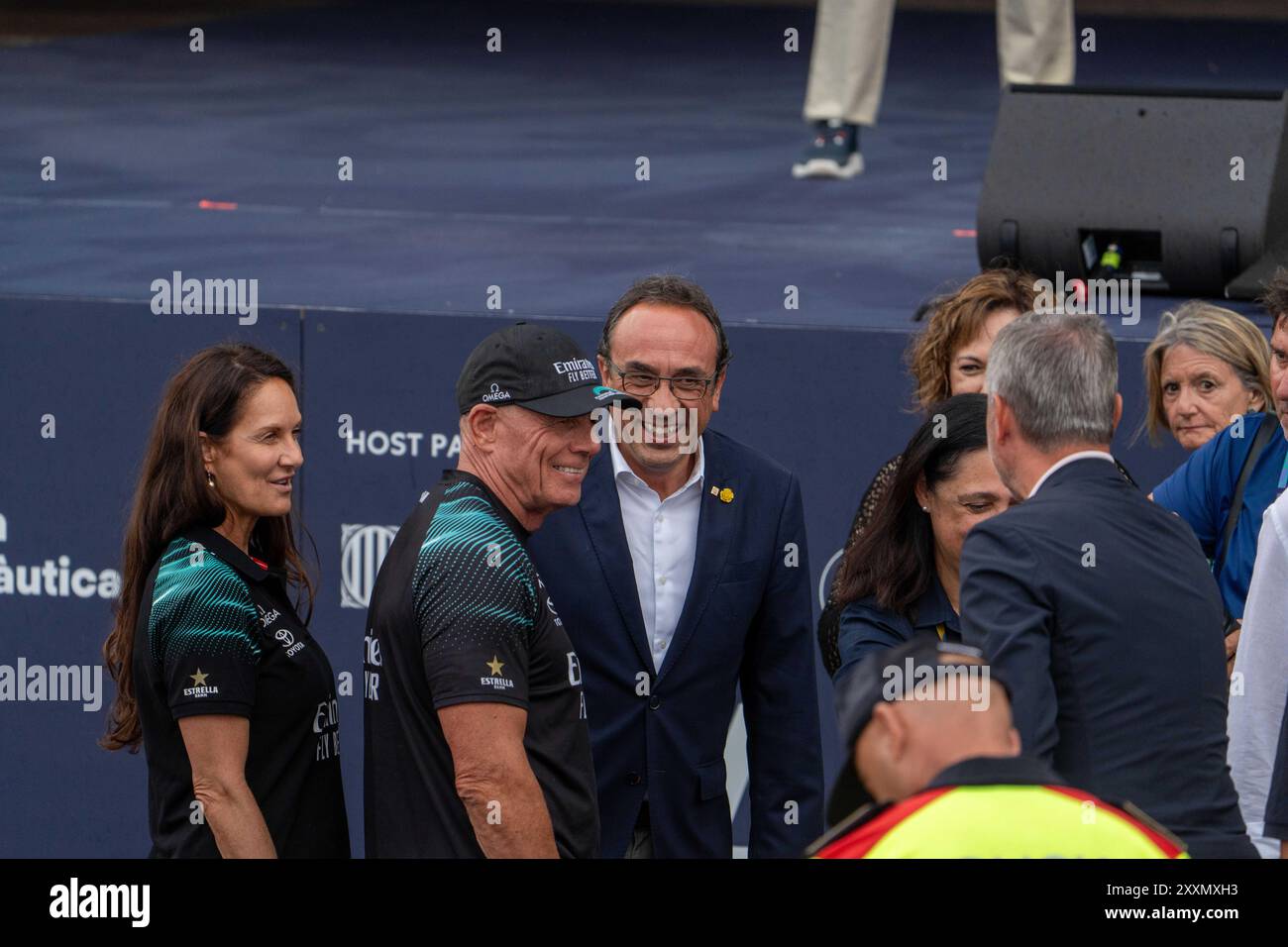 Barcellona, Spagna. 25 agosto 2024. La squadra neozelandese vince il trofeo della regata preliminare, segnando l'inizio della 37esima Coppa America, che si terrà a Barcellona fino a metà ottobre. El equipo de Nueva Zelanda gana el trofeo de la regata preliminar, en lo que ha sido el inicio de la 37&#xaa; Copa América, que se celebrará en Barcelona hasta mediados de octubre. Nella foto: Grand dalton, josep Rull News Sports - Barcellona, Spagna domenica 25 agosto 2024 (foto di Eric Renom/LaPresse) credito: LaPresse/Alamy Live News Foto Stock