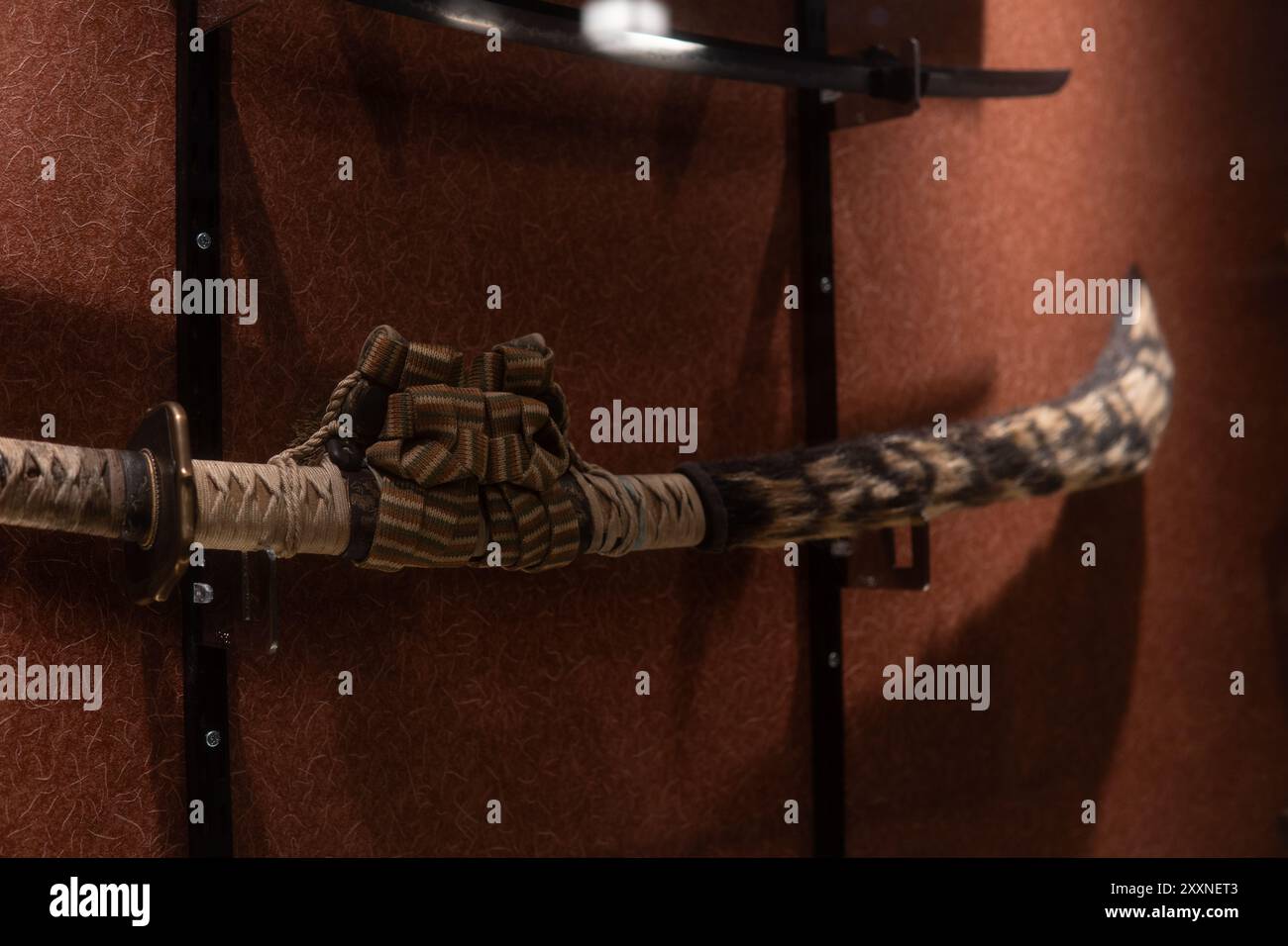 Set di armature Samurai giapponesi Foto Stock