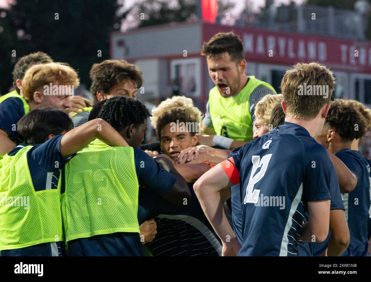 College Park, Stati Uniti. 25 agosto 2024. COLLEGE PARK, MD. - AGOSTO 25: Georgetown festeggia un gol durante una partita di calcio universitaria tra i Georgetown Hoyas e i Maryland Terrapins il 25 agosto 2024, al Ludwig Field di College Park, Maryland. (Foto di Tony Quinn/SipaUSA) credito: SIPA USA/Alamy Live News Foto Stock