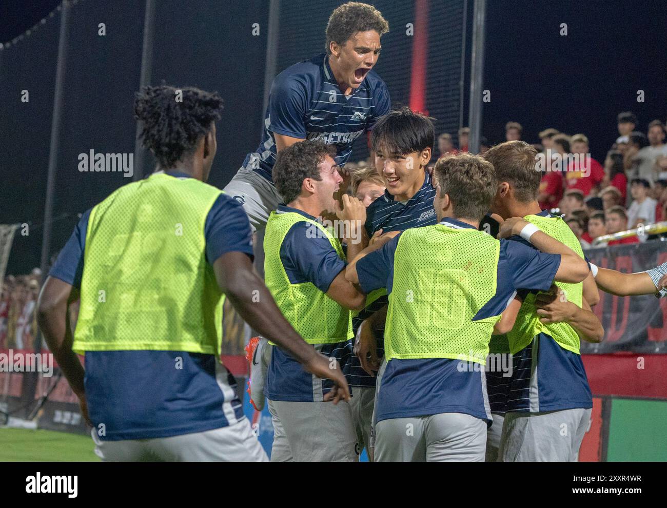 College Park, Stati Uniti. 25 agosto 2024. COLLEGE PARK, MD. - AGOSTO 25: Georgetown festeggia un gol durante una partita di calcio universitaria tra i Georgetown Hoyas e i Maryland Terrapins il 25 agosto 2024, al Ludwig Field di College Park, Maryland. (Foto di Tony Quinn/SipaUSA) credito: SIPA USA/Alamy Live News Foto Stock