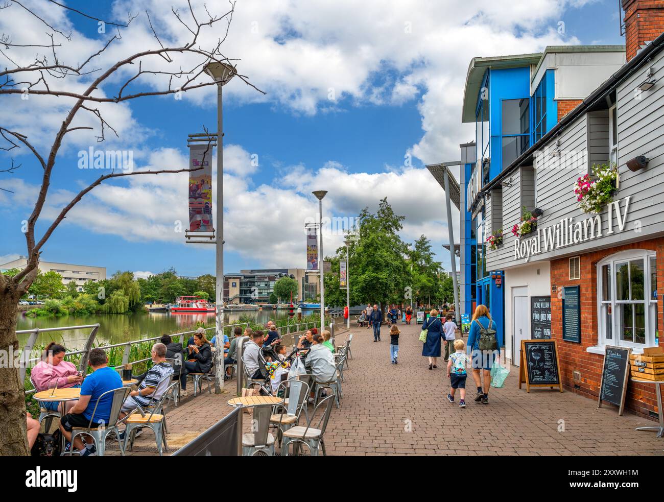 Il pub Royal William IV su Brayford Wharf, Brayford Pool, Lincoln, Lincolnshire, East Midlands, Inghilterra, Regno Unito Foto Stock