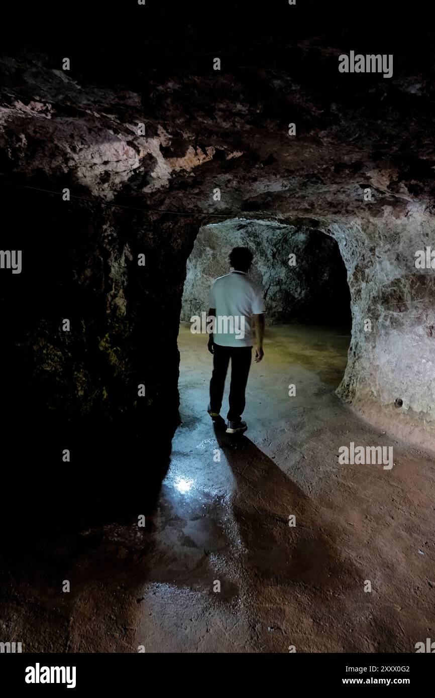 Interno delle grotte di Viengxay (Vieng Xai ), Viengxay, Houaphanh, Laos Foto Stock