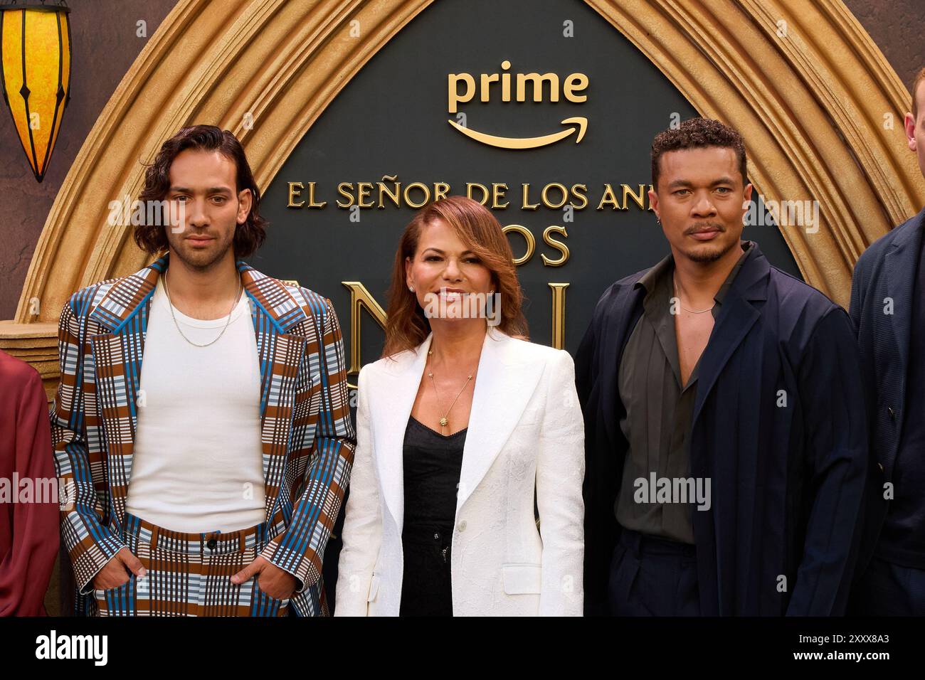 Madrid, Spagna. 26 agosto 2024. Max Baldry, Sanaa Hamri e Ismael Cruz Cordova partecipano a una chiamata fotografica per ''Los Anillos de Poder'' a Madrid, Spagna, il 26 agosto 2024. (Foto di Hazhard Espinoza Vallejos/NurPhoto) credito: NurPhoto SRL/Alamy Live News Foto Stock