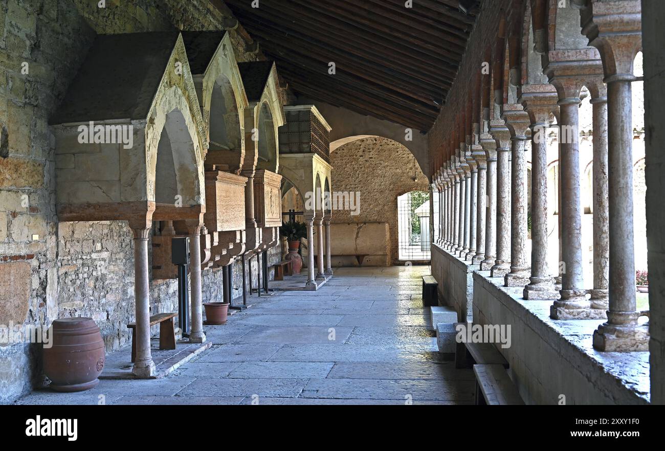 Basilica di San Zeno maggiore, corridoio Crece, frammento Foto Stock