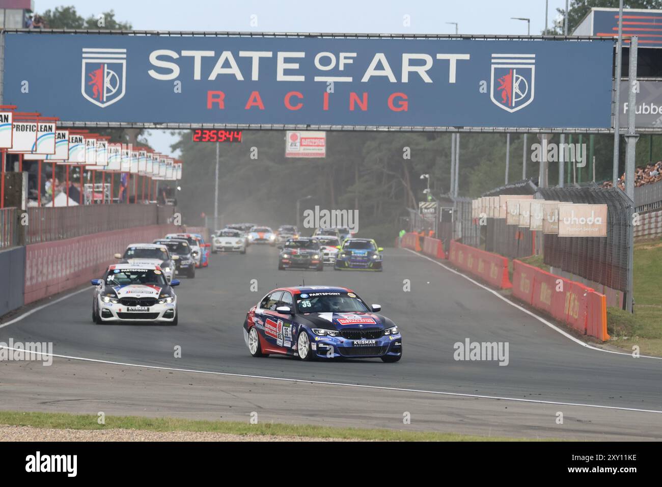 #35 Tom Werckx (BEL), Guido Werckx (BEL), Gregory Eyckmans (BEL), Jarne De Meulder (BEL), BMW 330i Clubsport, Team: JJ Motorsport (BEL) Motorsport, 24 Stunden Rennen Zolder, Belgien, 24.08.2024 foto: Eibner-Pressefoto/Juergen Augst Foto Stock