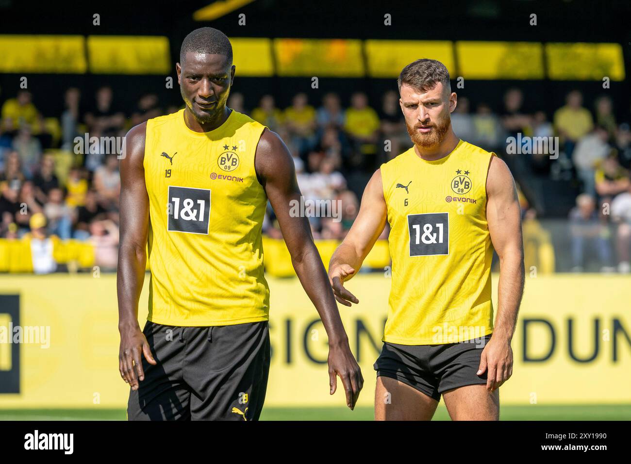 27.08.2024, Fussball: 1. Bundesliga, Saison 2024/2025, oeffentliches Training, Borussia Dortmund im Trainingszentrum a Dortmund-Brackel. Serhou Guirassy (Borussia Dortmund 09, #19) und Salih Oezcan (Borussia Dortmund 09, #06). Foto: Kirchner-Media/TH Foto Stock