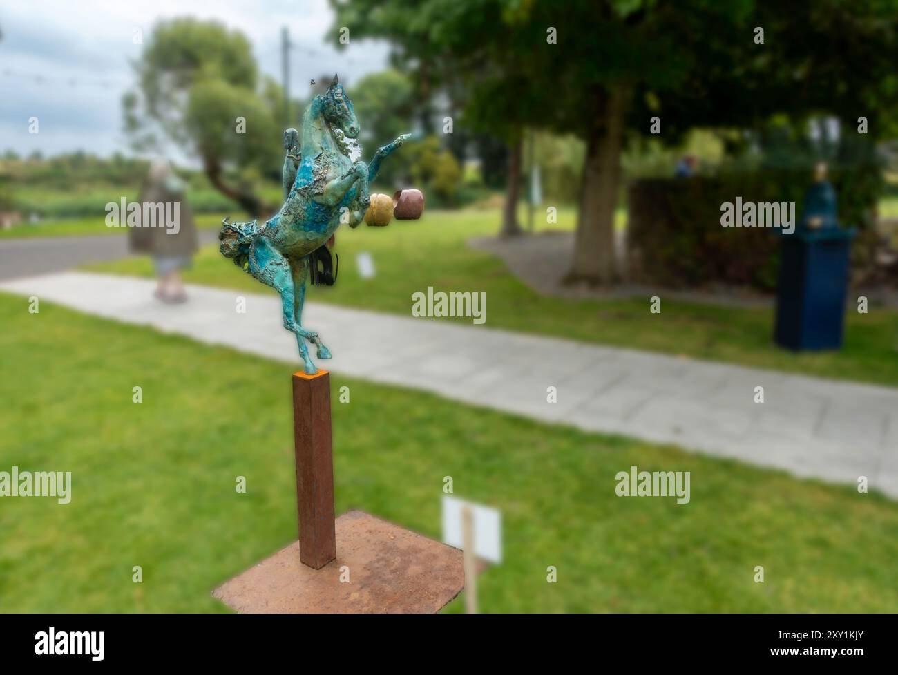 The Butterfly Effect, una scultura di April Young, alla Gormleys Art Exhibition nel K Club, Kildare, irlanda. Foto Stock