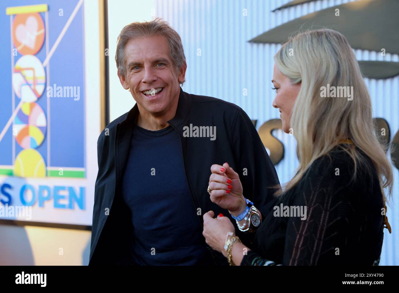 New York, Stati Uniti. 27 agosto 2024. Ben Stiller e Christine Taylor assistono al Blue carpet davanti alla partita di Carlos Alcaraz agli US Open di New York il 27 agosto 2024. Foto di Charles Guerin/ABACAPRESS. COM credito: Abaca Press/Alamy Live News Foto Stock