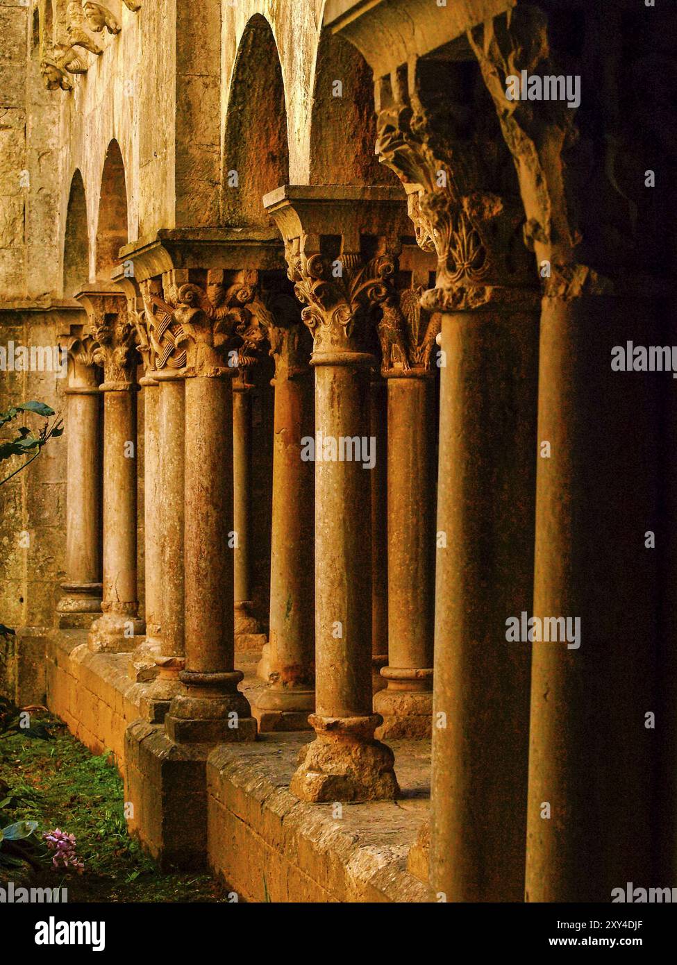 Sant Pere de Galligants, claustro (s.. X-sXII) . Girona.Catalunya.Espana Foto Stock