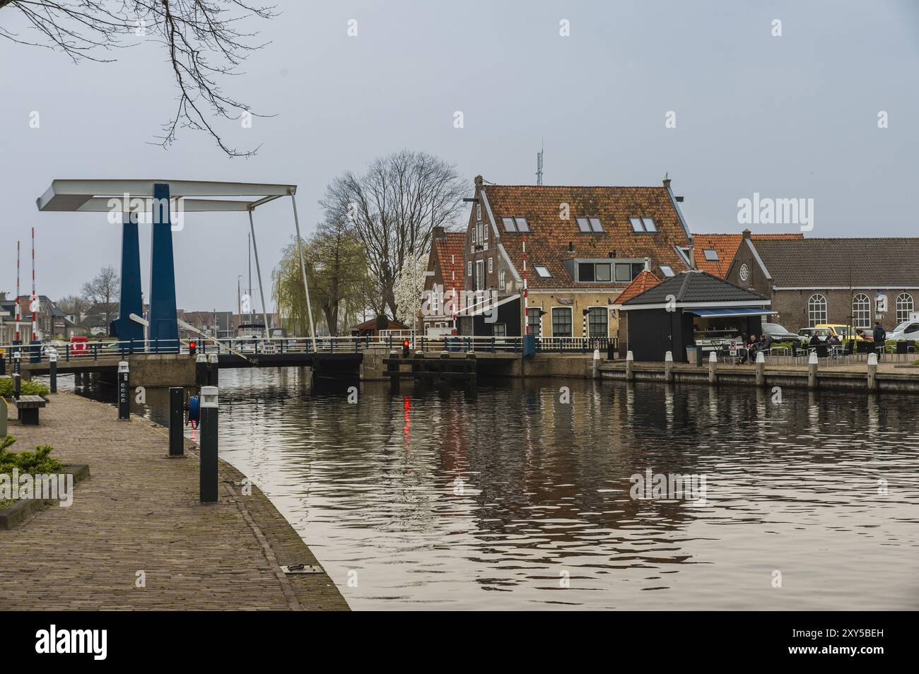 Ponte levatoio ai margini del centro città verso ovest Foto Stock
