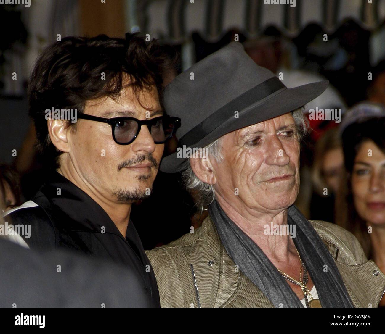Johnny Depp e Keith Richards alla premiere di Los Angeles di "Pirati dei Caraibi: Sulle maree straniere" tenutasi al Disneyland di Anaheim il 7 maggio Foto Stock