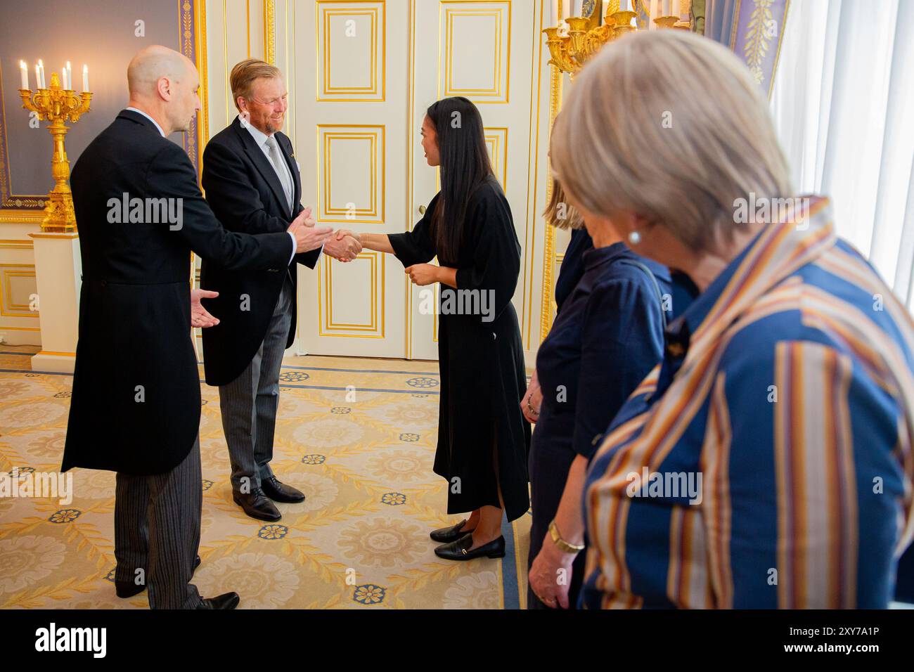 I Paesi Bassi, 2024-08-28 11:03:42 L'AIA - Re Willem-Alexander ha ricevuto l'Ambasciatore della Repubblica d'Austria, sua Eccellenza E. Theuermann, a Palazzo Noordeinde per presentare le sue credenziali. ANP / Hollandse Hoogte / Wesley de WIT crediti: NL Beeld / Patrick van Emst Foto Stock