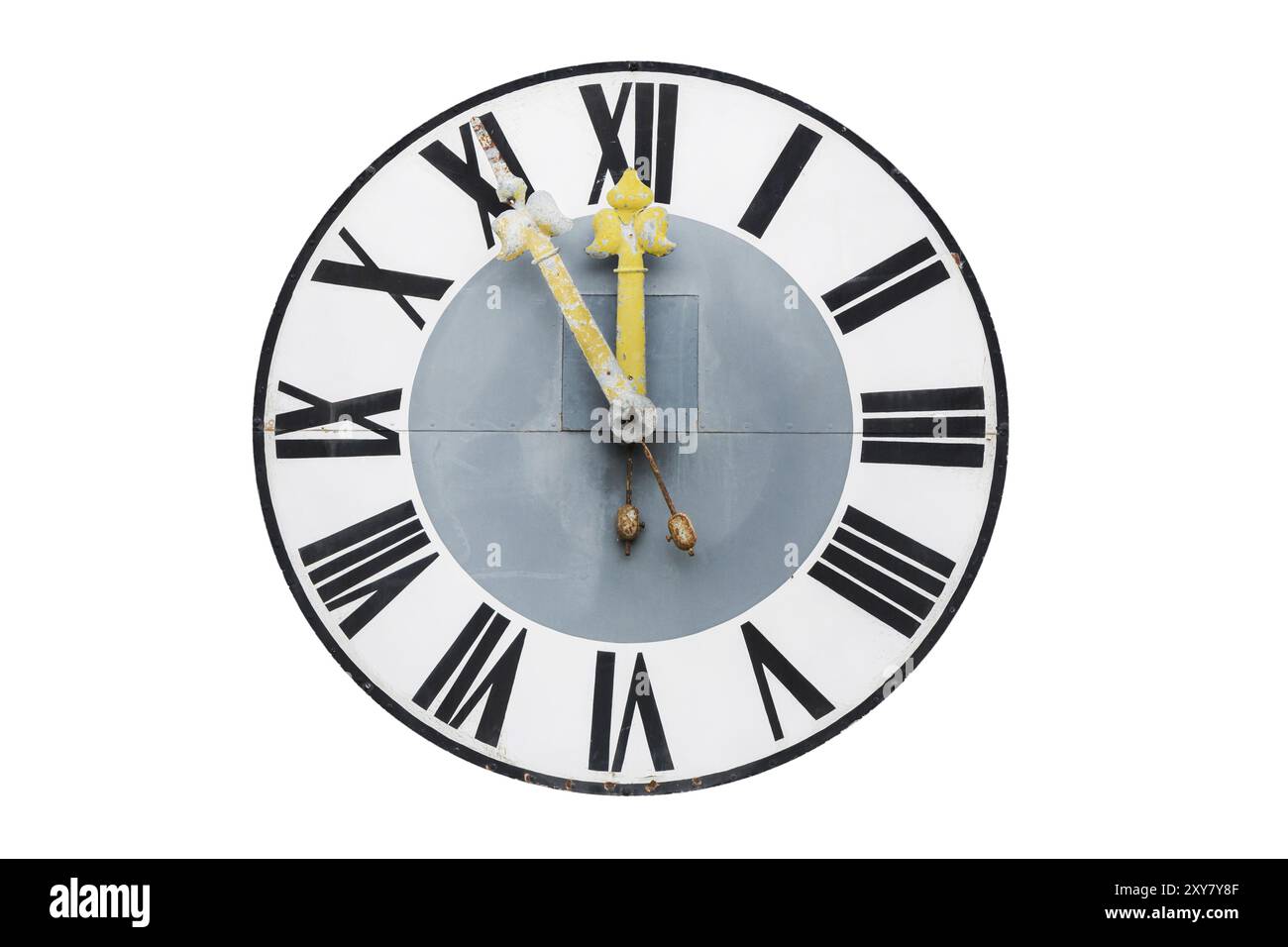 Vecchio orologio della chiesa su sfondo bianco Foto Stock