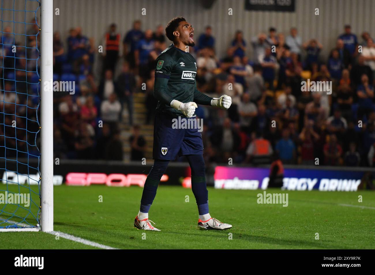 Londra, Inghilterra. 28 agosto 2024. Durante il secondo turno della Carabao Cup tra AFC Wimbledon e Ipswich Town al Cherry Red Records Stadium di Londra. Kyle Andrews/Alamy Live News Foto Stock