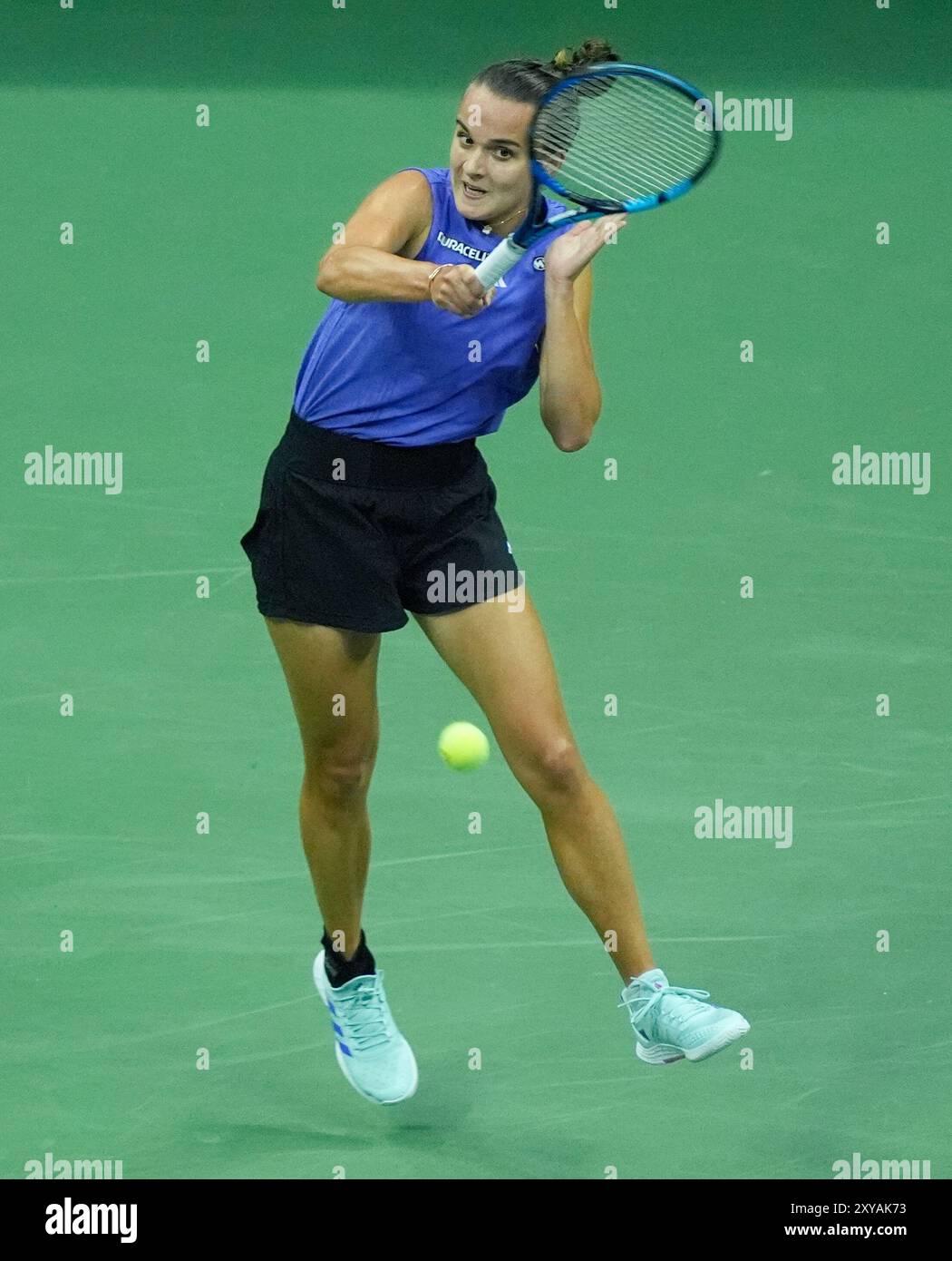 26 agosto 2024: Clara Burel (fra) ha battuto in finale Sloane Stephens (USA) 0-6, 7-5, 7-5 agli US Open giocando al Billie Jean King National Tennis Center di Flushing, Queens, NY. © Grace Schultz/CSM Foto Stock