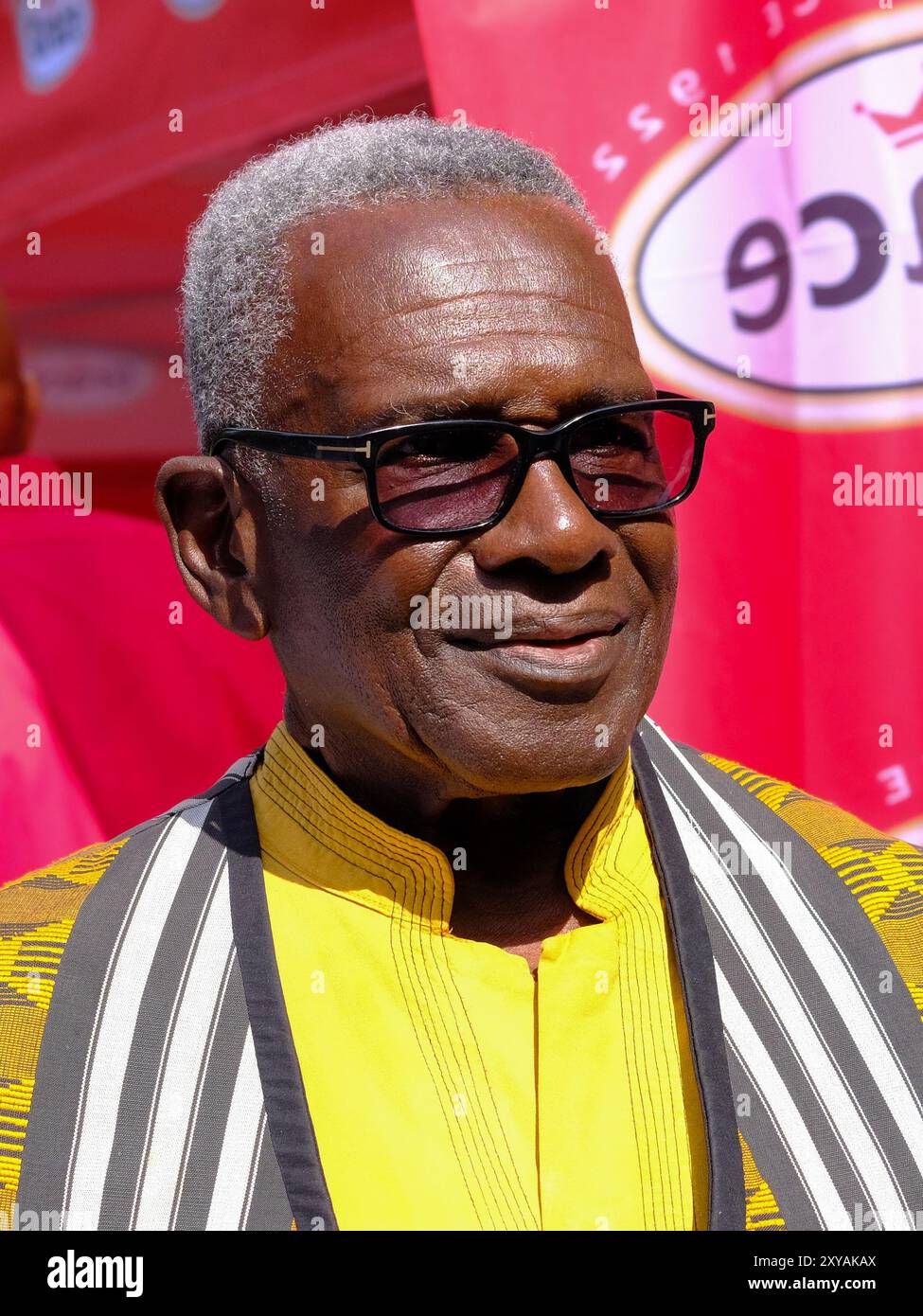 L'attore britannico-trinidadiano Rudolph Walker frequenta il Carnevale di Notting Hill. L'attore ha recitato in Eastenders dal 2001 come Patrick Trueman. Foto Stock