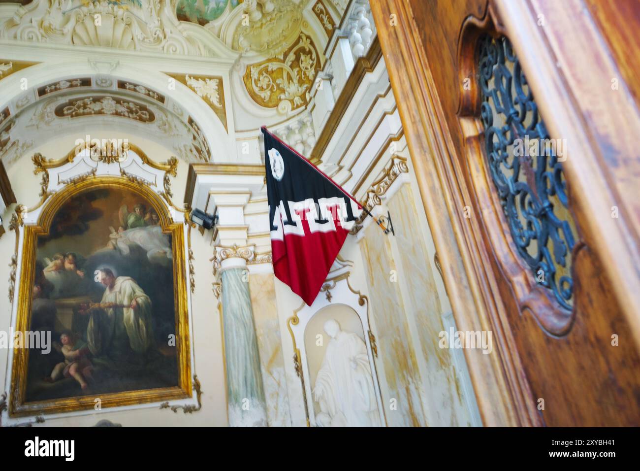 Dipinti in una cappella di Bernardo Tolomei - Abbazia benedettina di Monte Oliveto maggiore, provincia di Siena, Toscana, Italia Foto Stock