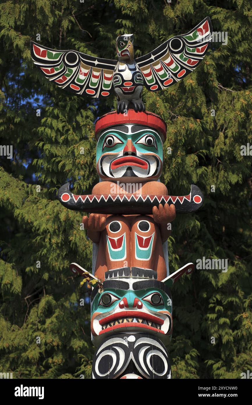 Totem pole nello Stanley Park a Vancouver Canada Foto Stock