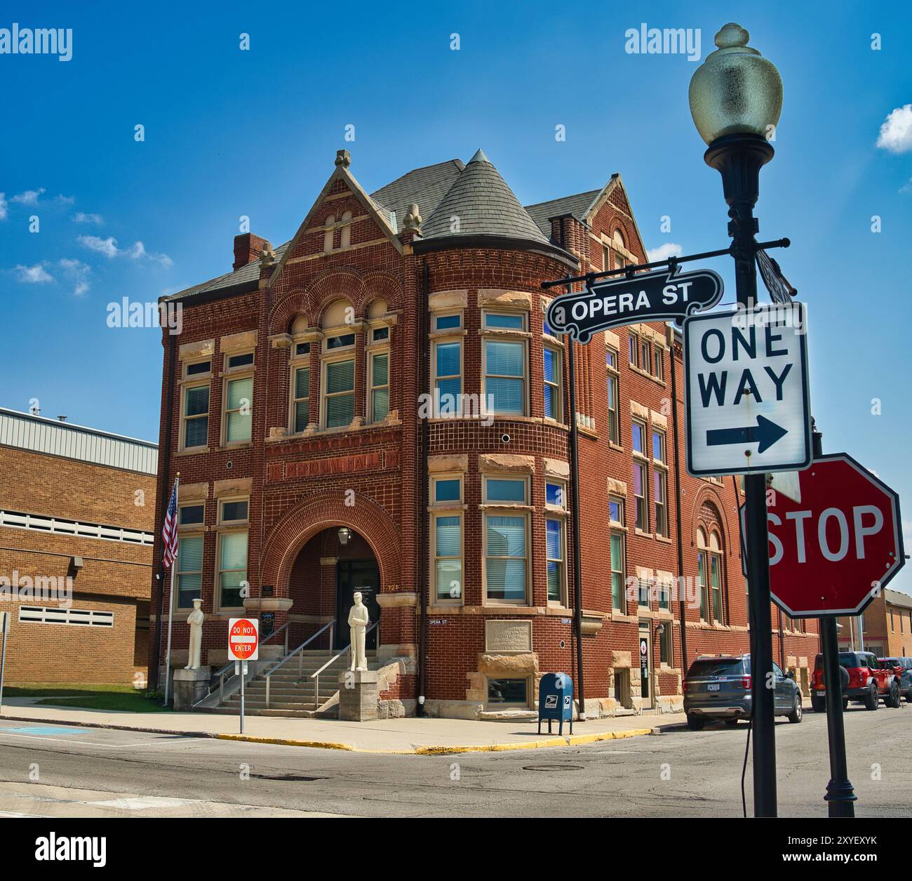 Memorial Hall nel centro di Bellefontaine Ohio USA 2024 Foto Stock