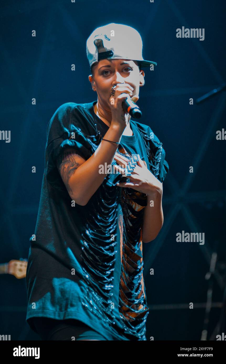 Courtney Rumbold - Stooshe, V2012, Hylands Park, Chelmsford, Essex, Regno Unito - 19 agosto 2012 Foto Stock