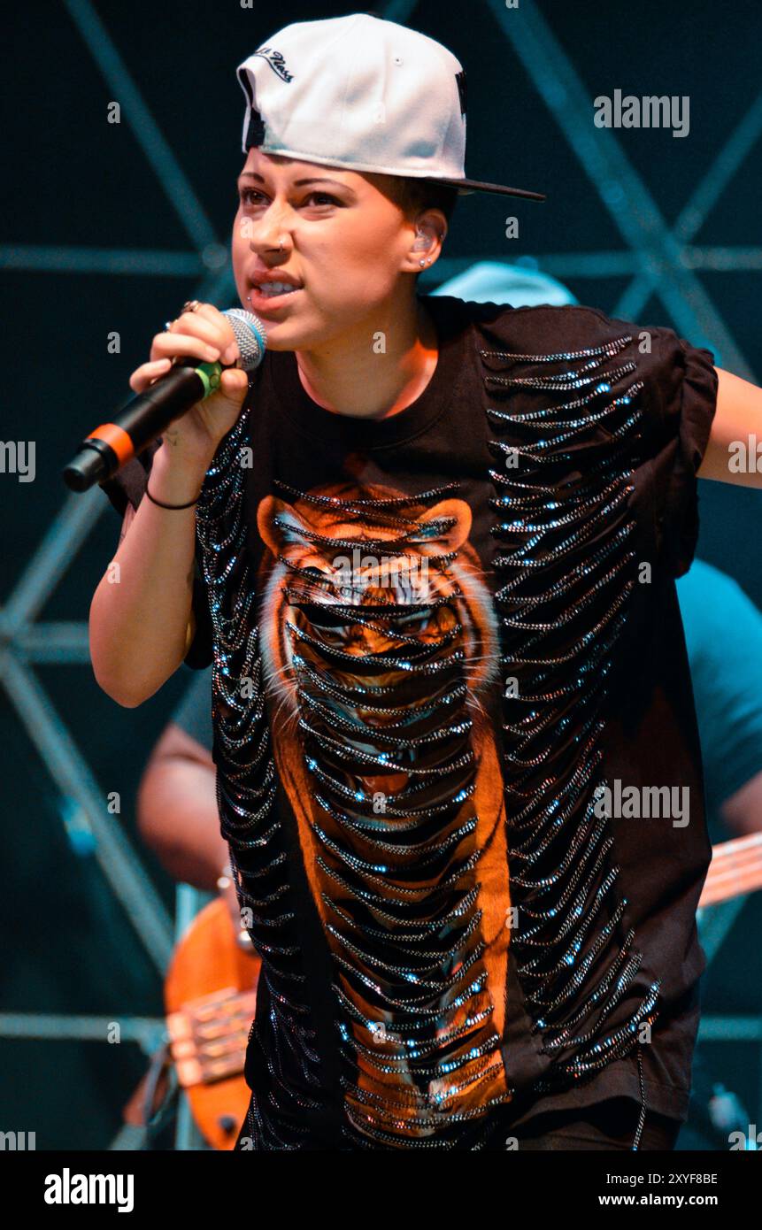 Courtney Rumbold - Stooshe, V2012, Hylands Park, Chelmsford, Essex, Regno Unito - 19 agosto 2012 Foto Stock