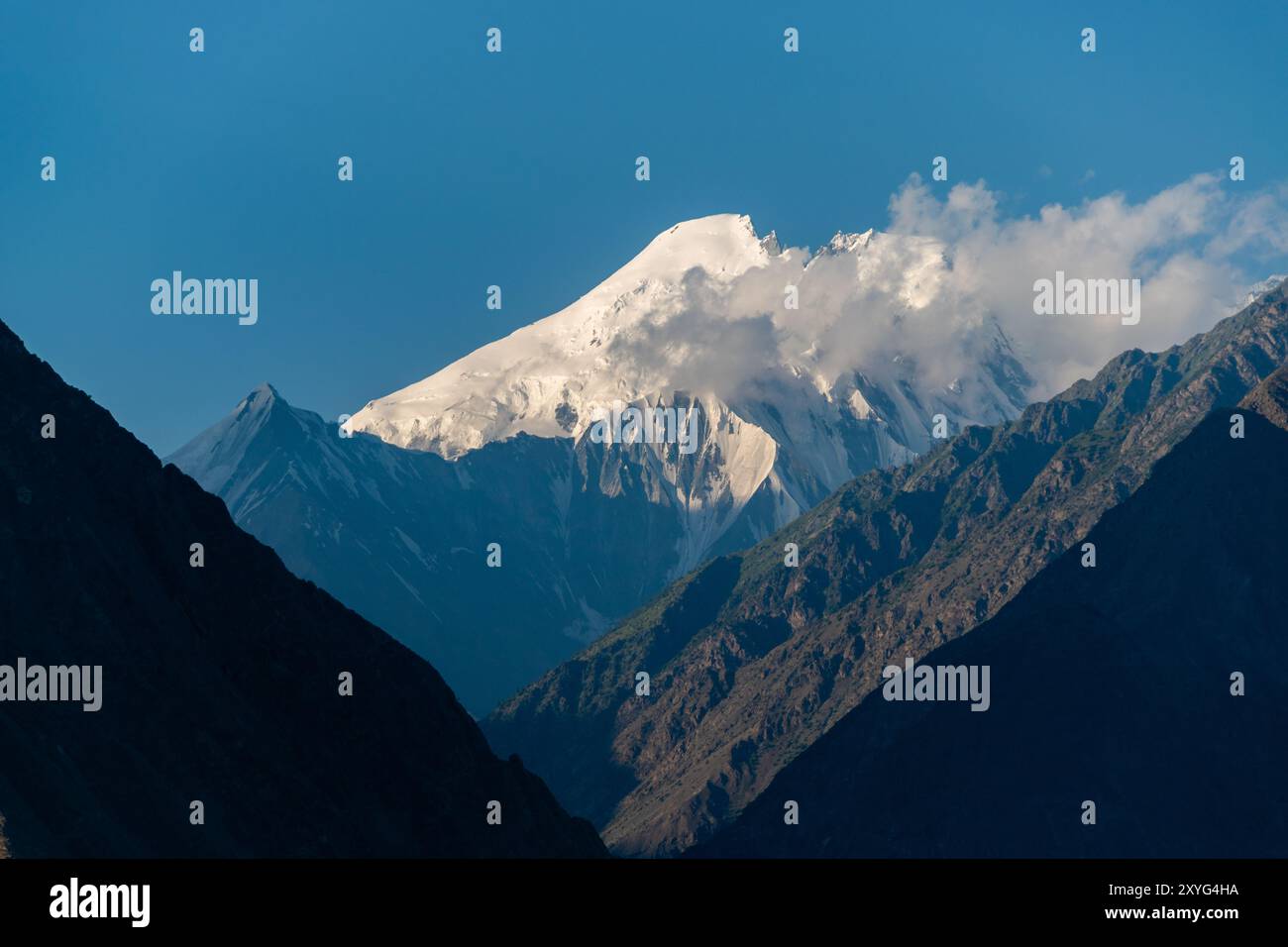 Picco alto nella regione del Gilgit Baltistan, Pakistan Foto Stock